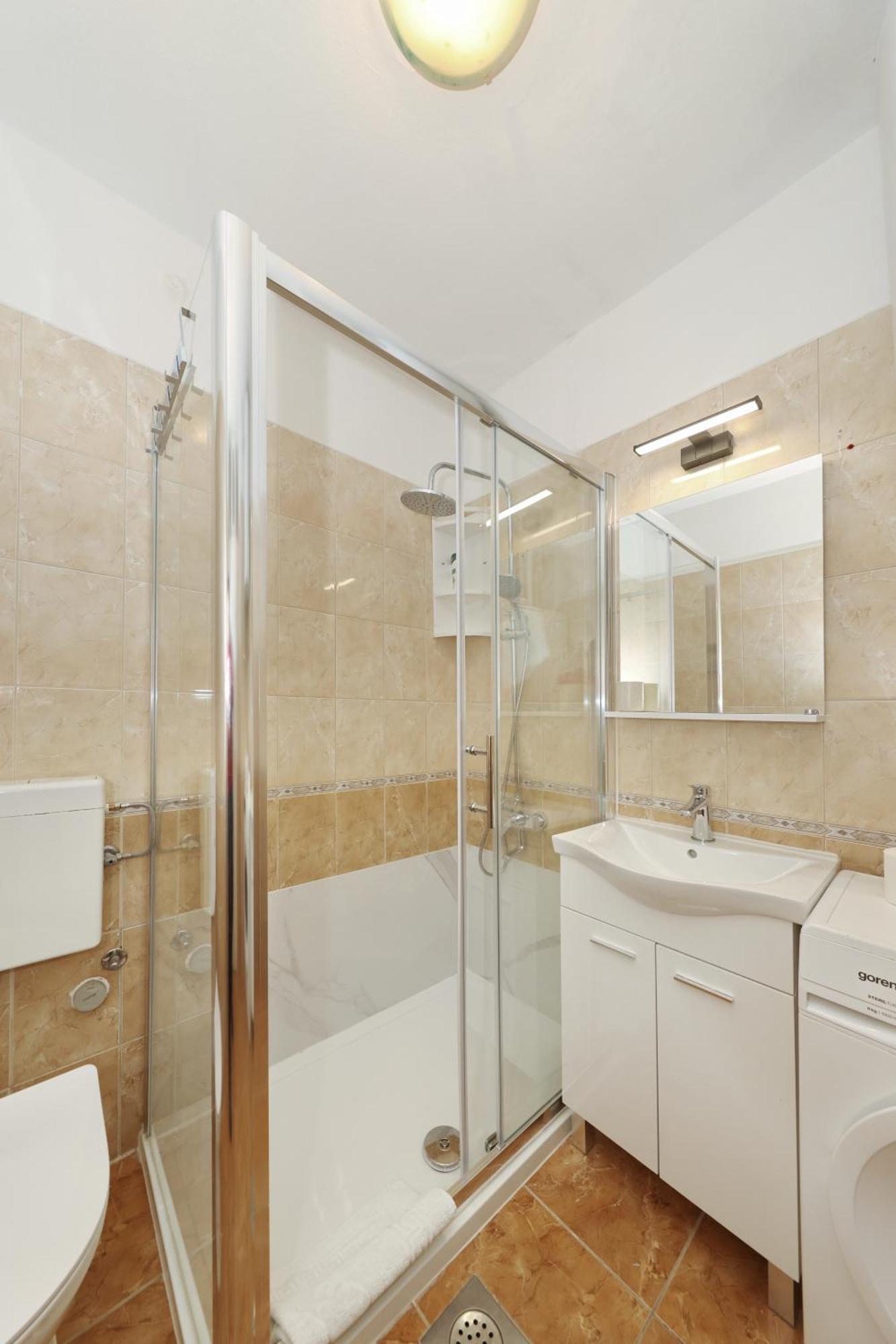 Mirela Apartman *